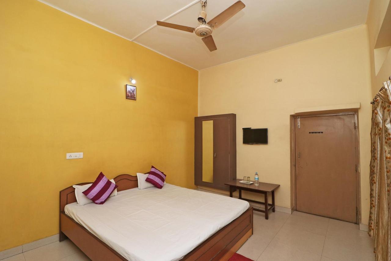 Spot On 39527 Hotel Saraogi Spot Gaya Exterior foto