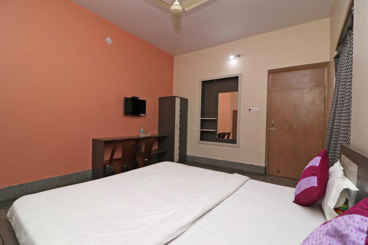 Spot On 39527 Hotel Saraogi Spot Gaya Exterior foto